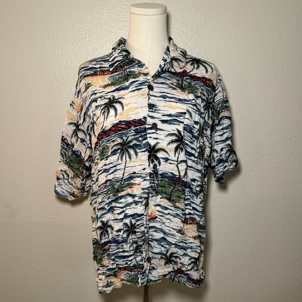 Vintage Ocean Current Tropical Soft Short Sleeve Casual Button Up Top